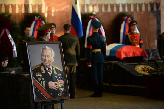 Mikhail Kalashnikov's funeral