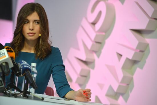 News conference with Maria Alyokhina and Nadezhda Tolokonnikova