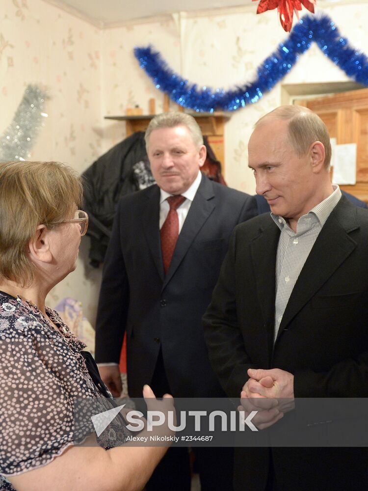 Vladimir Putin arrives in Khabarovsk
