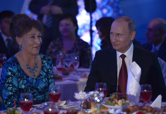 Vladimir Putin arrives in Khabarovsk