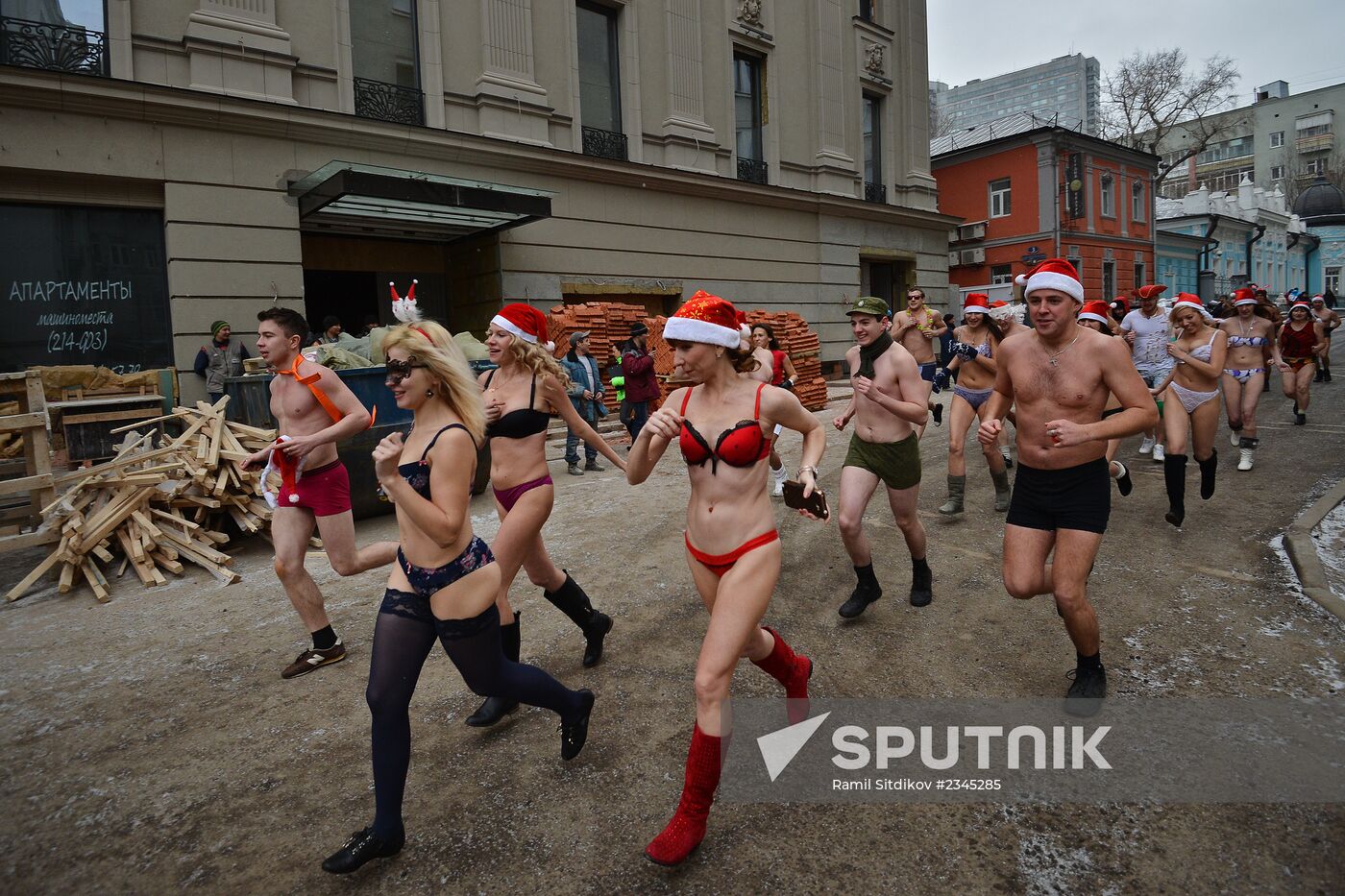 New Year's race in underpants in Moscow
