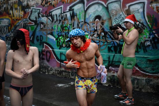 New Year's race in underpants in Moscow