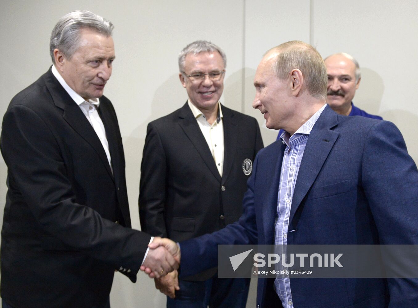 Vladimir Putin takes part in friendly hockey match