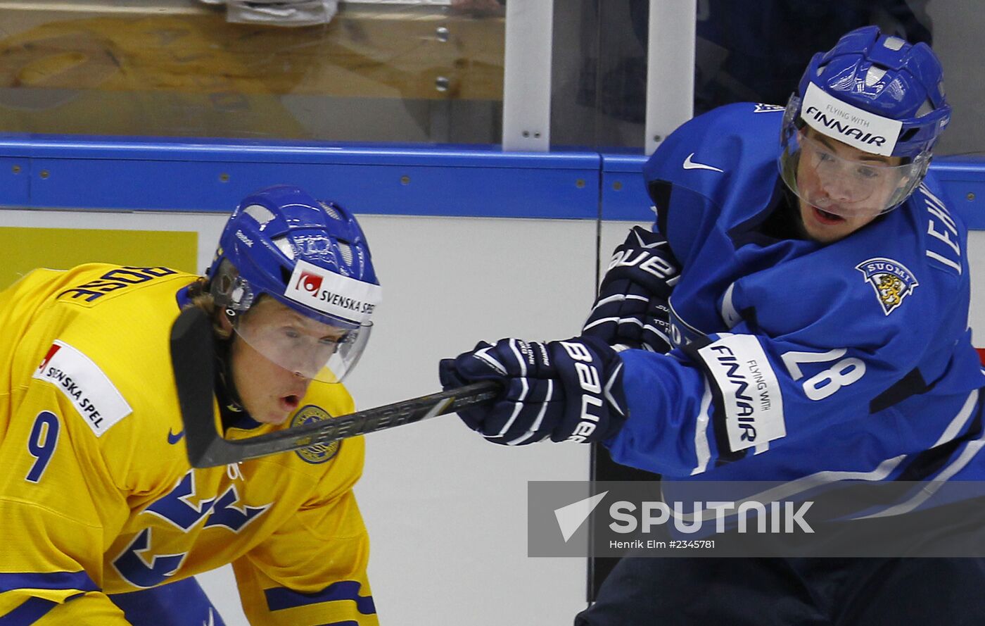 Hockey World Youth Championships. Finals. Sweden vs. Finland