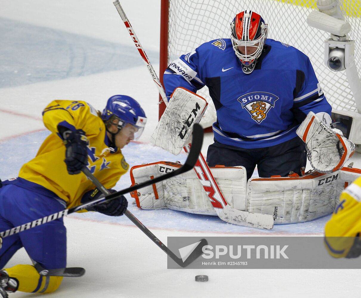 Hockey World Youth Championships. Finals. Sweden vs. Finland