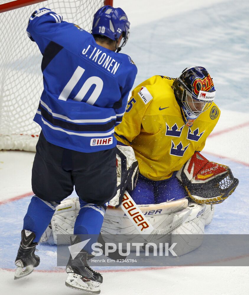 Hockey World Youth Championships. Finals. Sweden vs. Finland