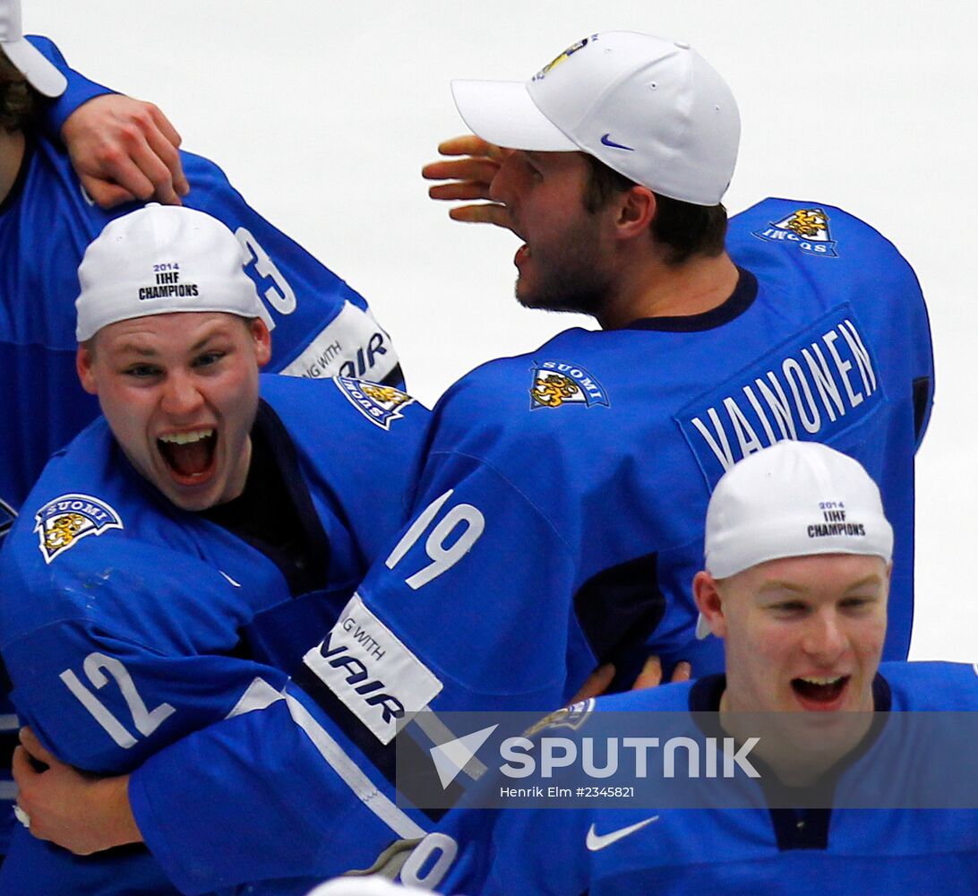 2014 IIHF World Junior Championship Finals: Sweden vs. Finland