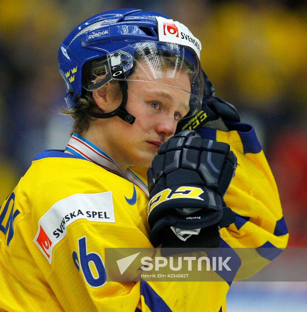 2014 IIHF World Junior Championship Finals: Sweden vs. Finland