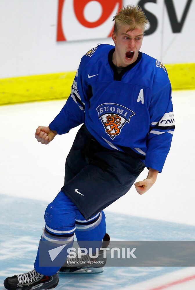 2014 IIHF World Junior Championship Finals: Sweden vs. Finland