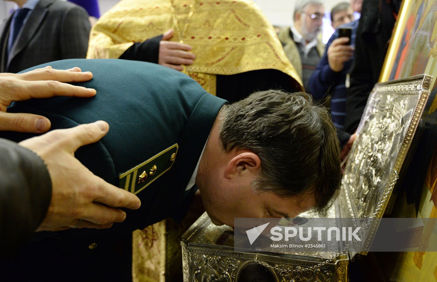 Gifts of the Magi relic brought to Moscow for first time