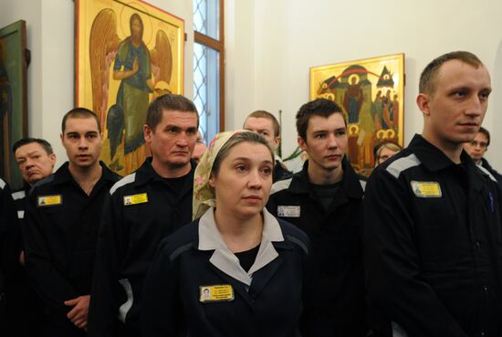 Patriarch Kirill visits detention facility in Moscow