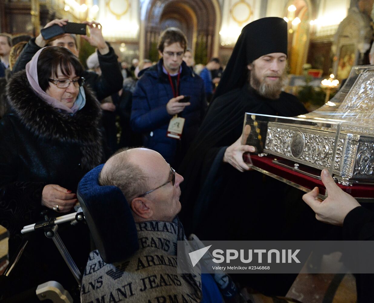 General Anatoly Romanov visits Christ the Savior Church