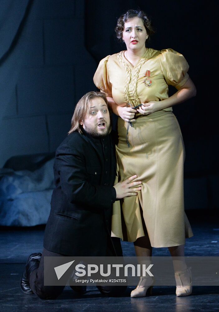 Epiphany festival opens in New Opera theater