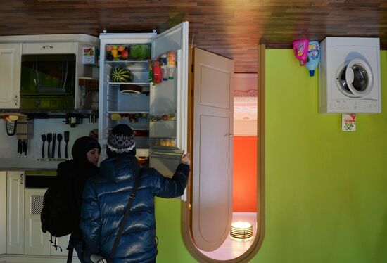 Upside Down House attraction opens at VVTs