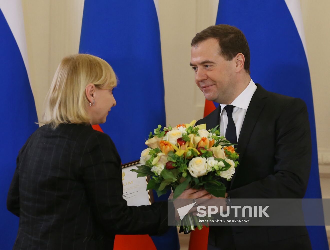D.Medvedev presents diplomas to laureates of government prize in mass media