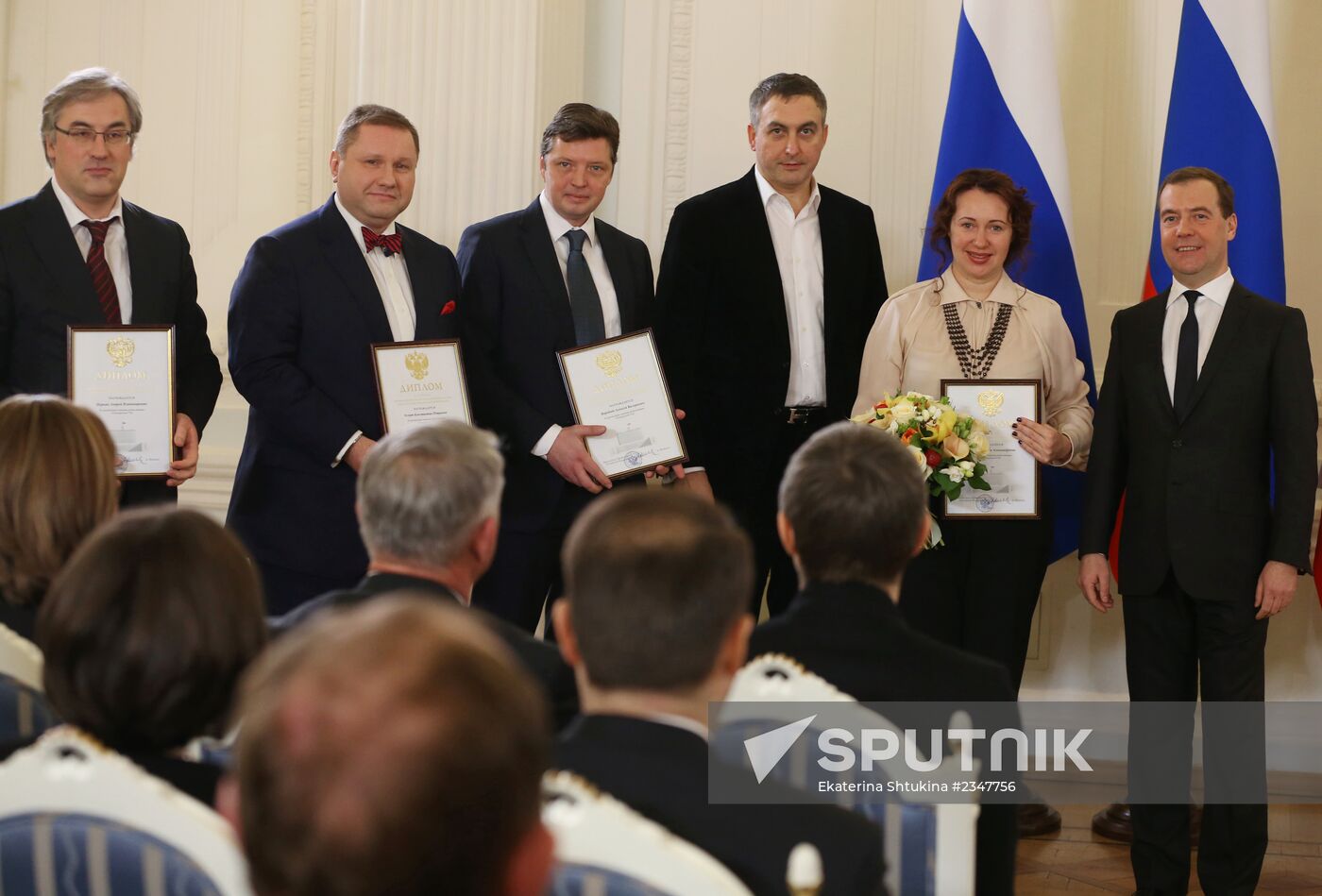 D.Medvedev presents diplomas to laureates of government prize in mass media