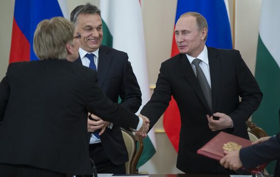 Vladimir Putin meets with Viktor Orban