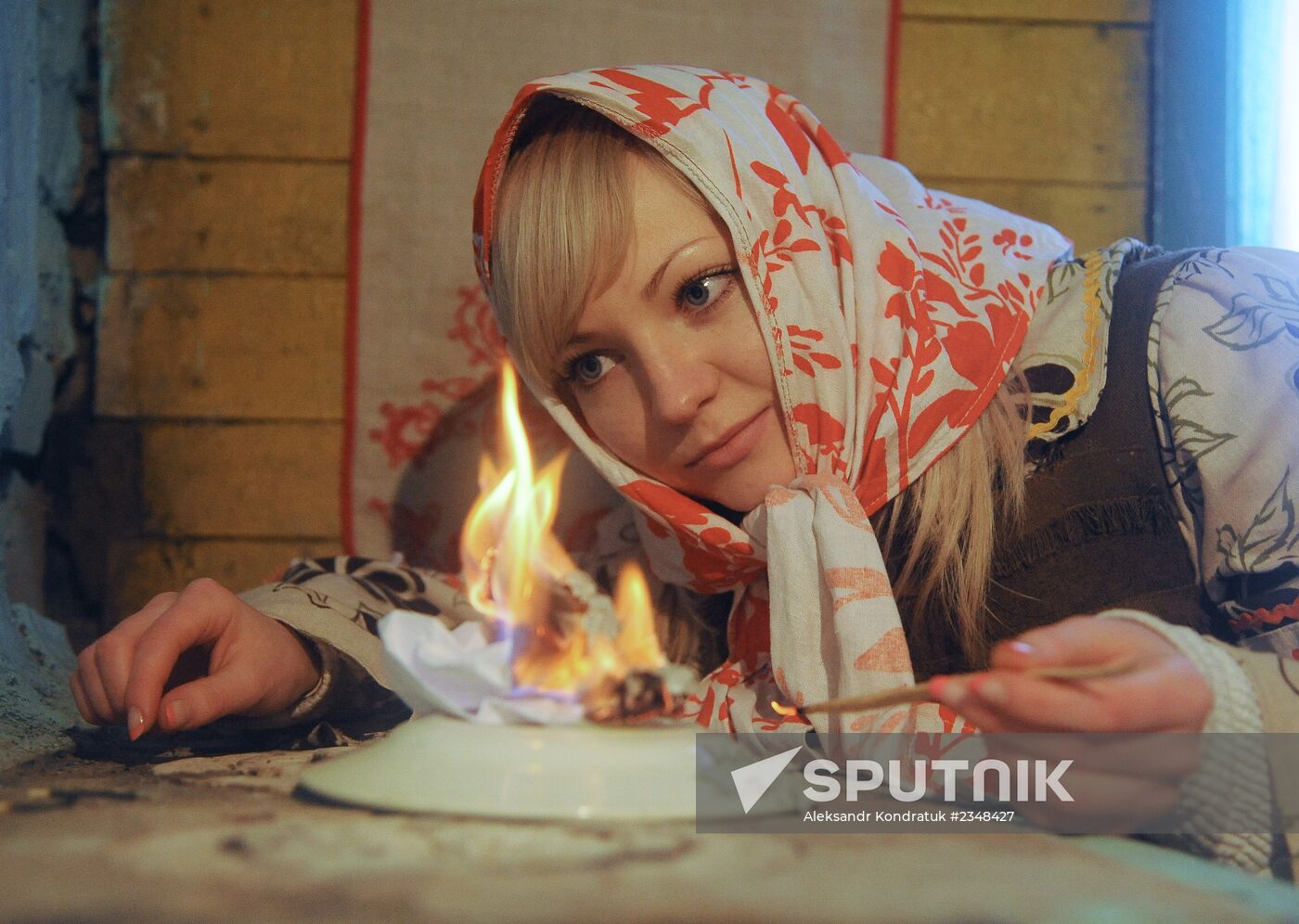Yuletide carols and divination in Chelyabinsk