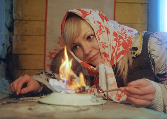 Yuletide carols and divination in Chelyabinsk