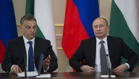 Vladimir Putin meets with Viktor Orban