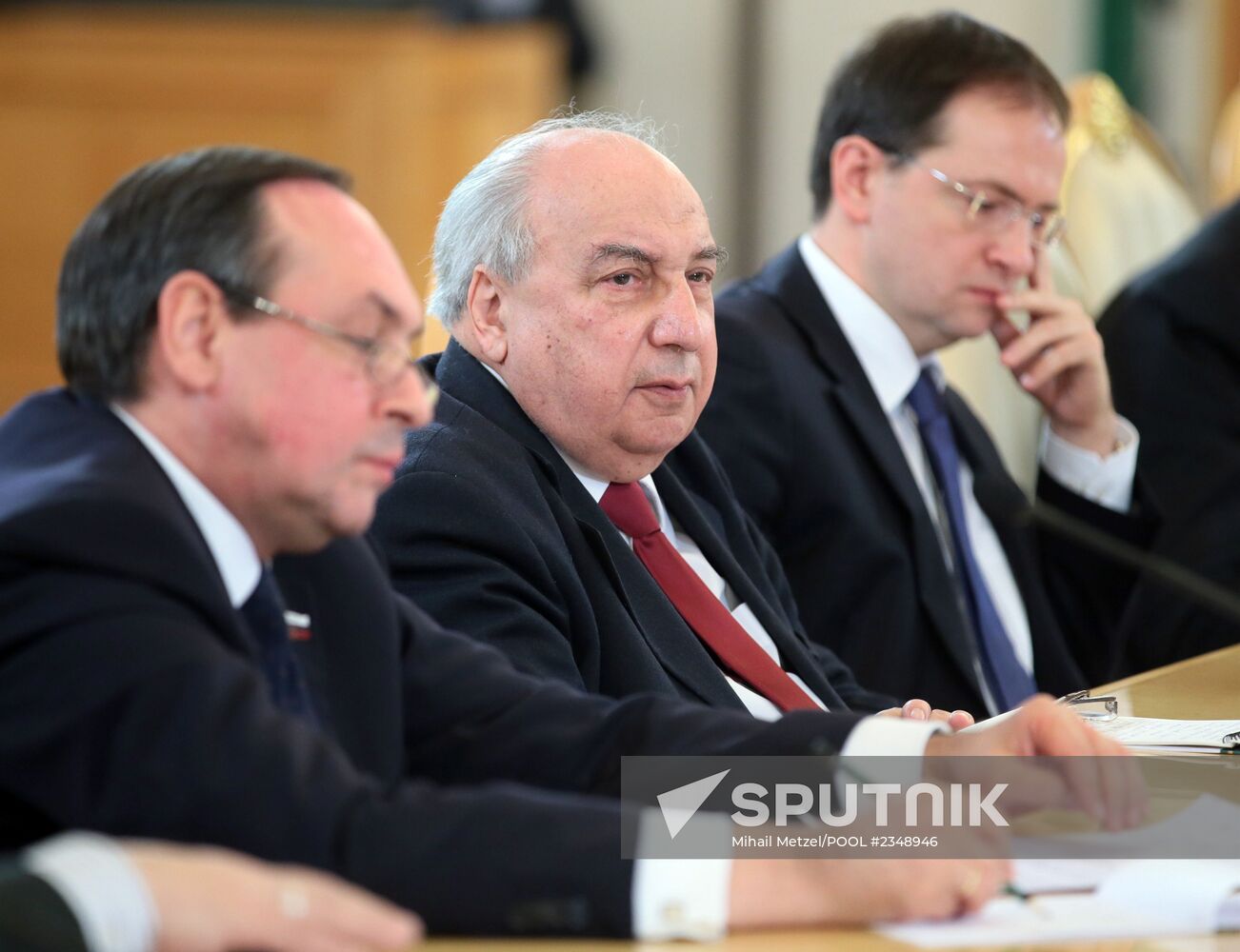 Vladimir Putin meets with authors of new history text-book concept for schools