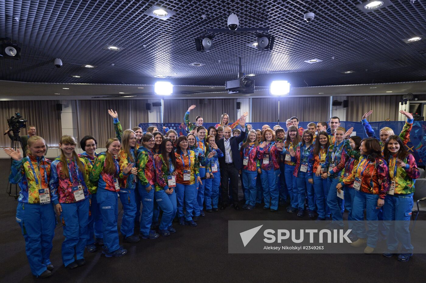 Vladimir Putin meets with Sochi 2014 Olympic volunteers