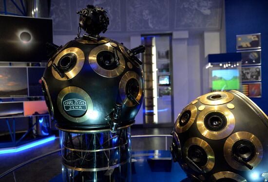 New exhibits in Moscow Planetarium's meteorite collection