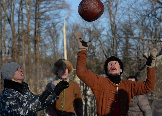 Moscow festival of traditional sports and games in Svyatka
