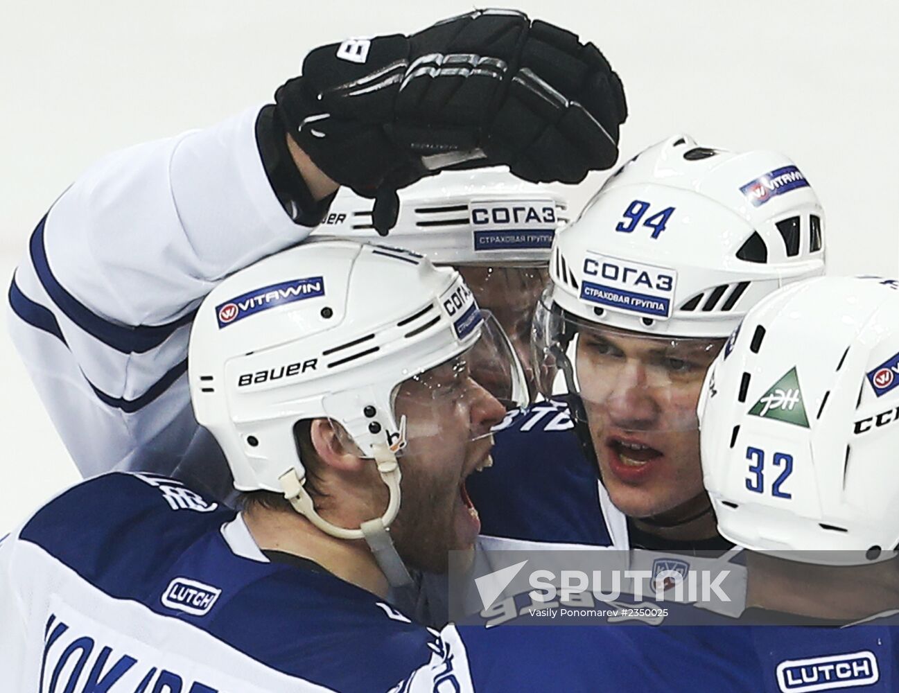 Kontinental Hockey League. Lokomotiv Yaroslavl vs. Dynamo Moscow