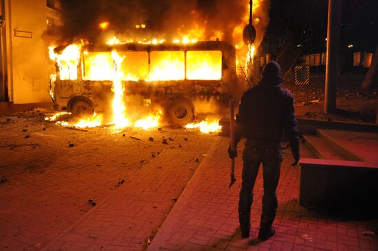 Confrontation between opposition and police in Kiev