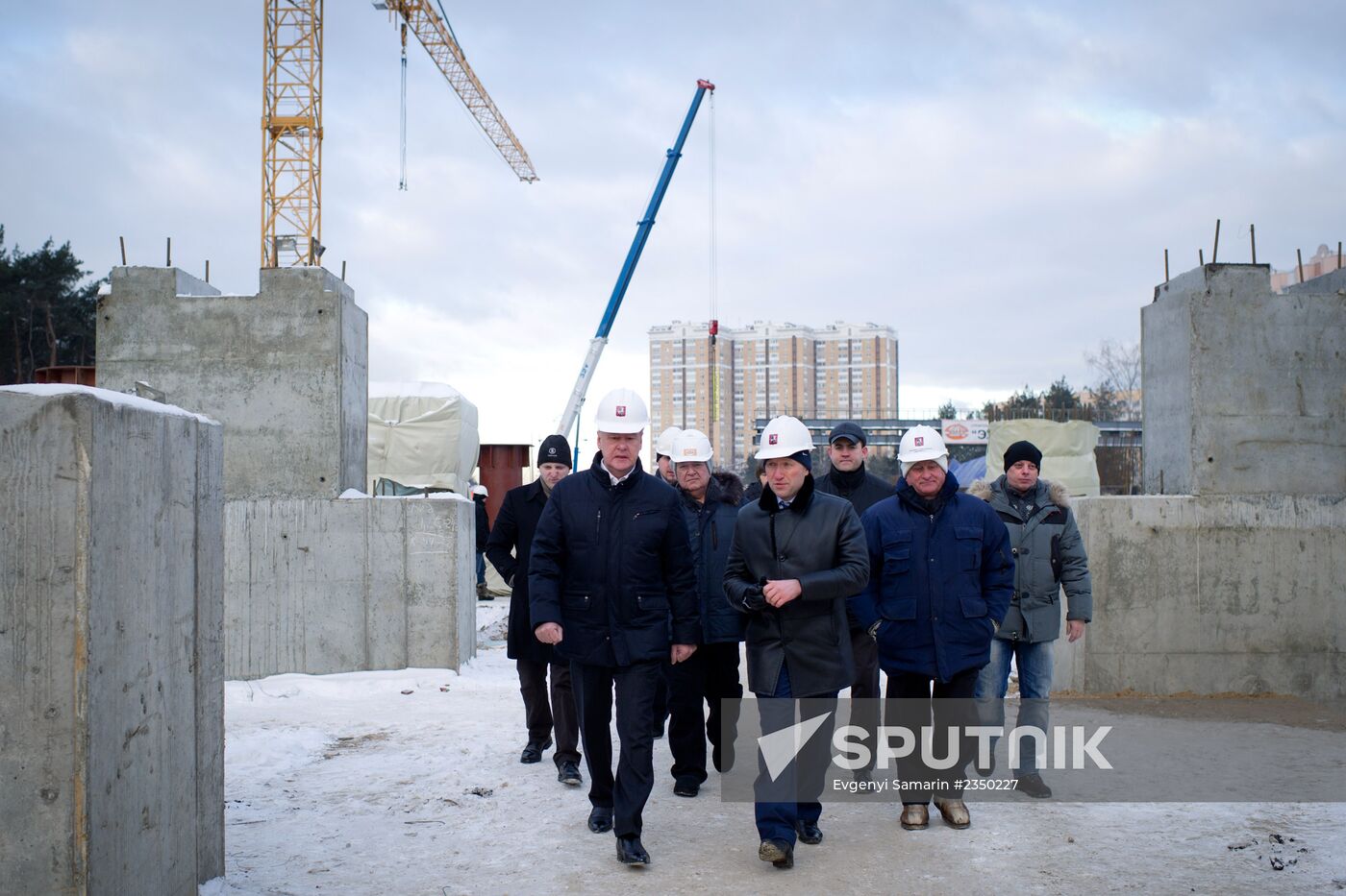 Sobyanin inspects road junction under construction on Novoryazanskoye Shosse