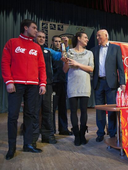 Olympic lesson by Yelena Isinbayeva in Volgograd