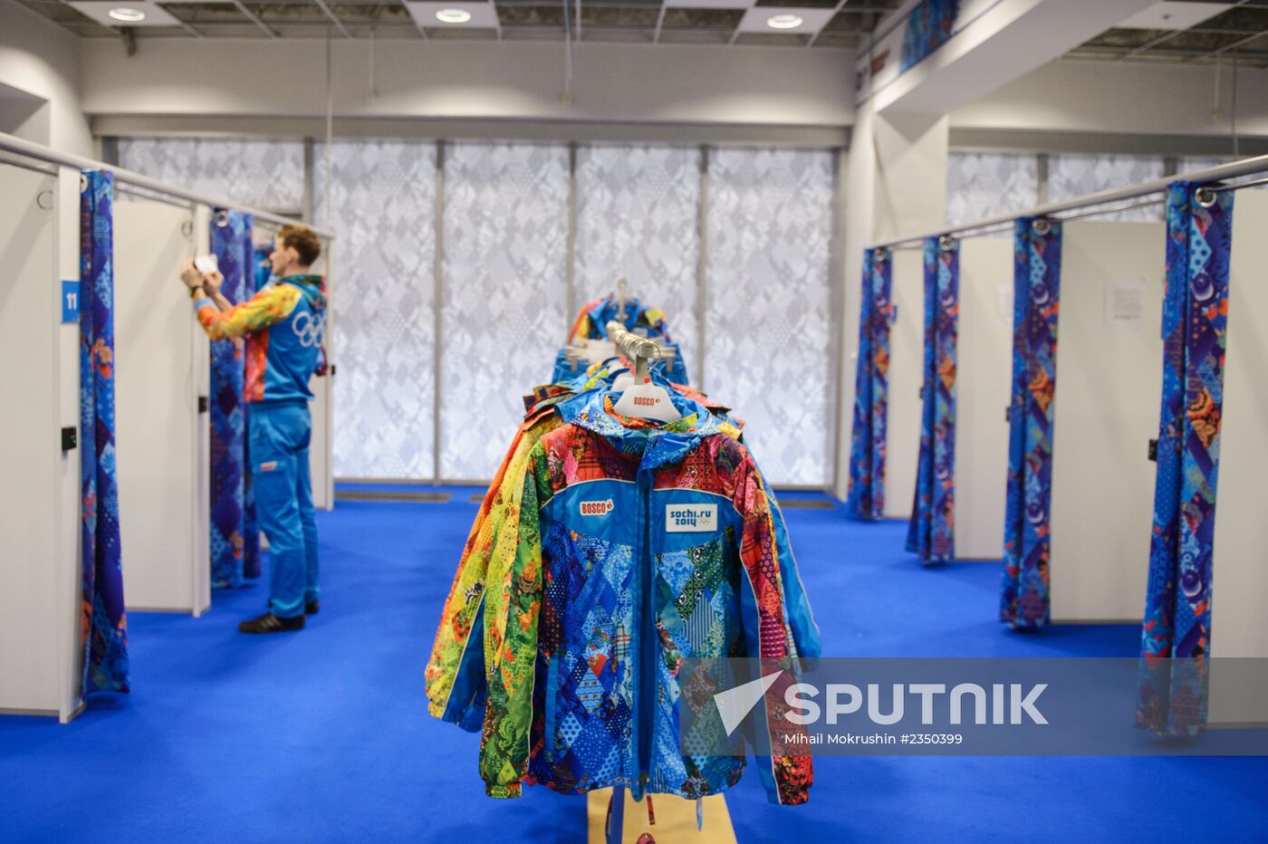 Equipment handed out to volunteers of 2014 Olympics in Sochi
