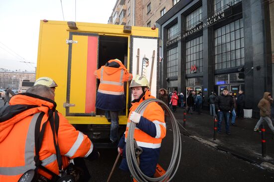 Construction pile breaks tunnel on Moscow Metro green line