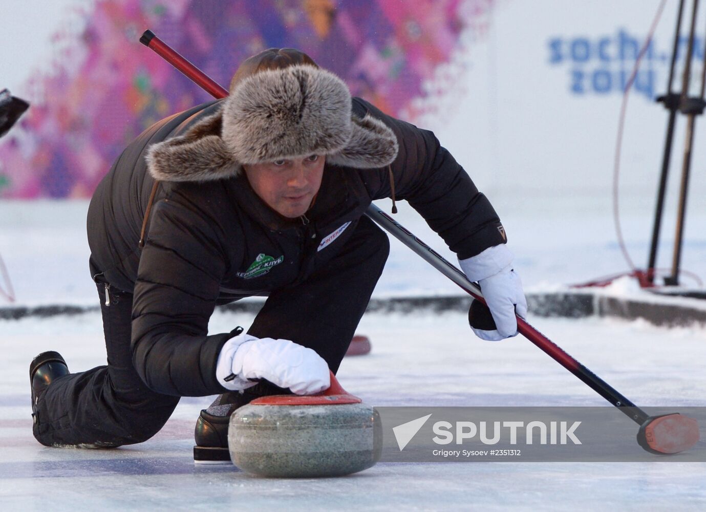 World Curling Tour. Red Square Classic. Finals