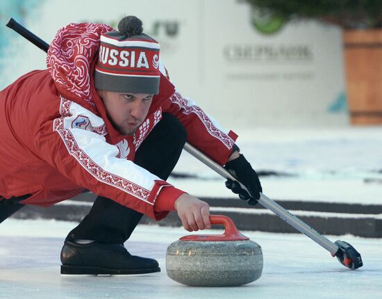 World Curling Tour. Red Square Classic. Finals