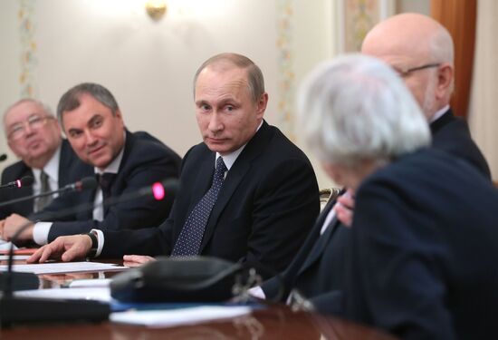 Vladimir Putin meets with leading Russian human rights champions