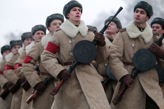 Final rehearsal of parade marking 70th anniversary of lifting of Siege of Leningrad