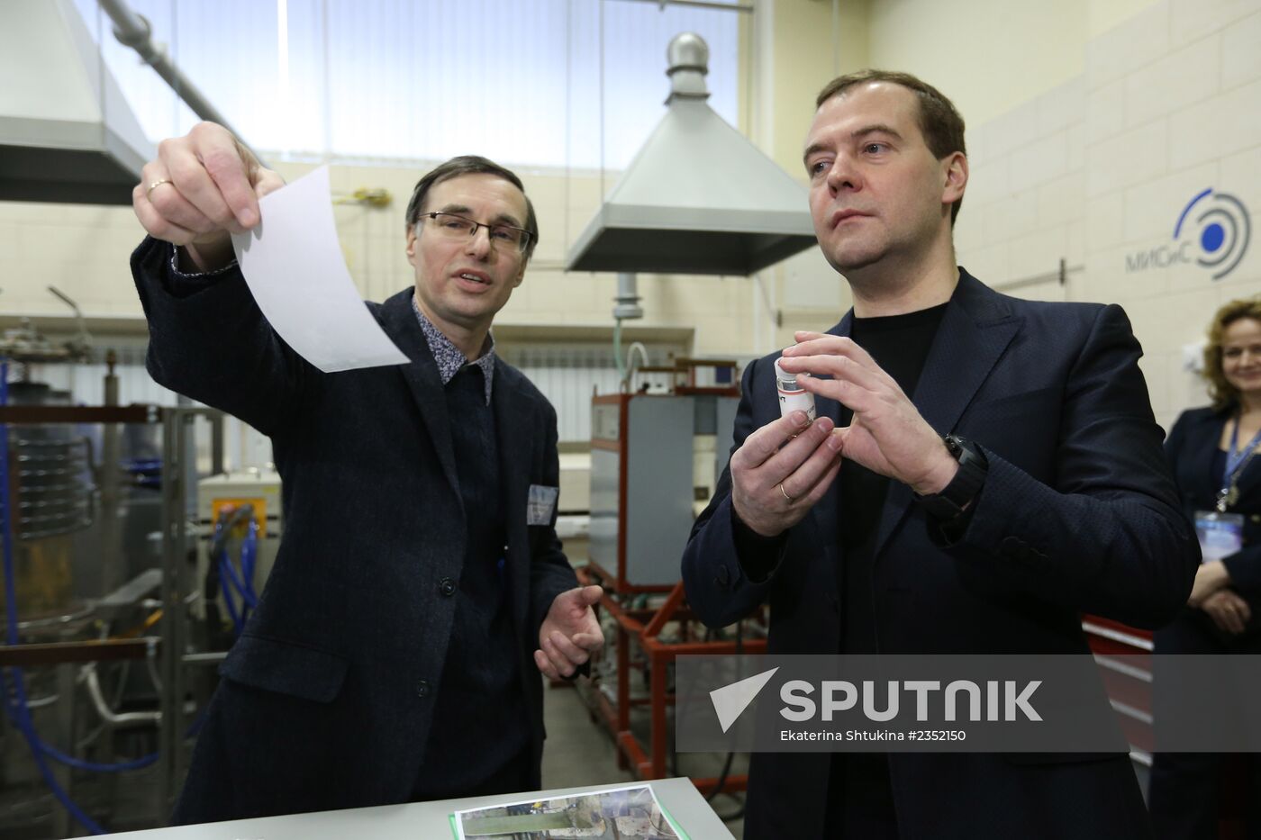 Dmitry Medvedev visits MISiS University