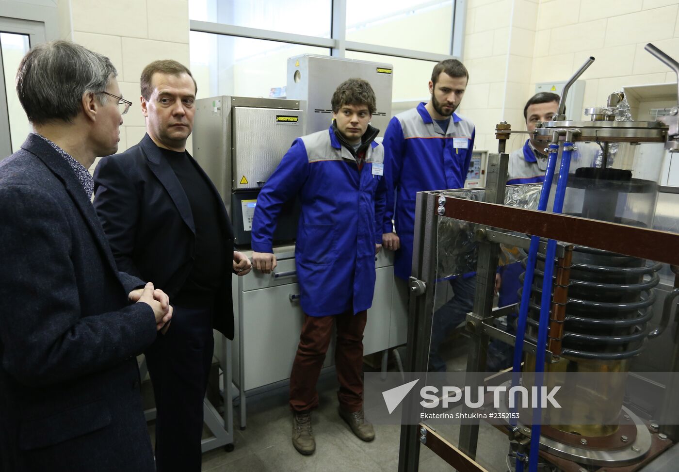 Dmitry Medvedev visits MISiS University