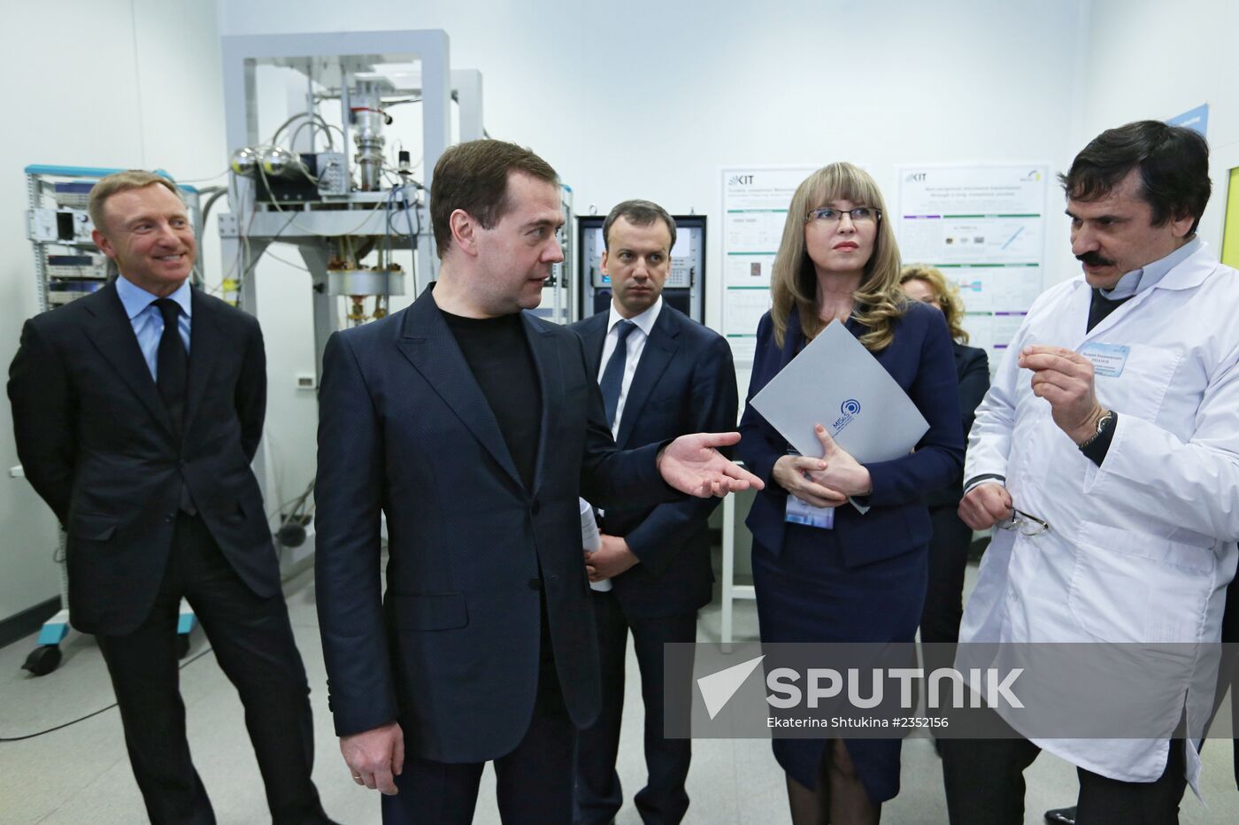 Dmitry Medvedev visits MISiS University