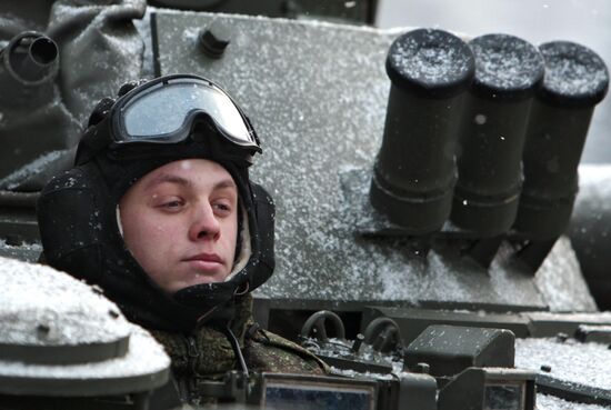 Final rehearsal of parade marking 70th anniversary of lifting of Siege of Leningrad