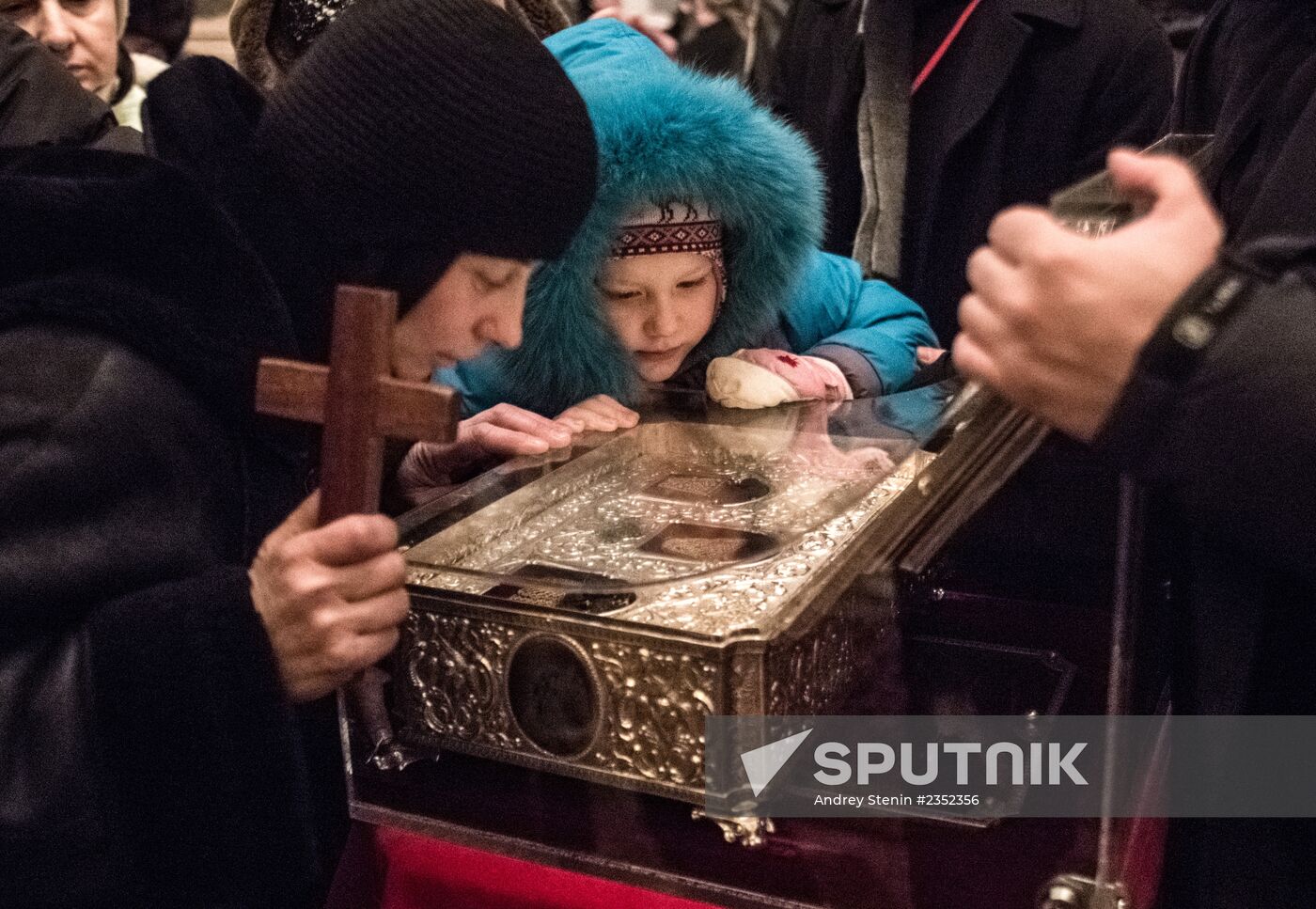 Gifts of the Magi arrive in Kiev