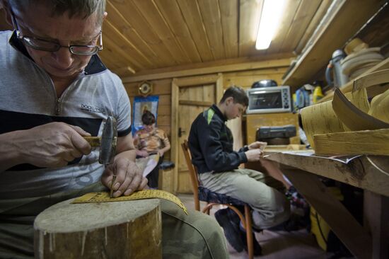 Birch bark craft masters