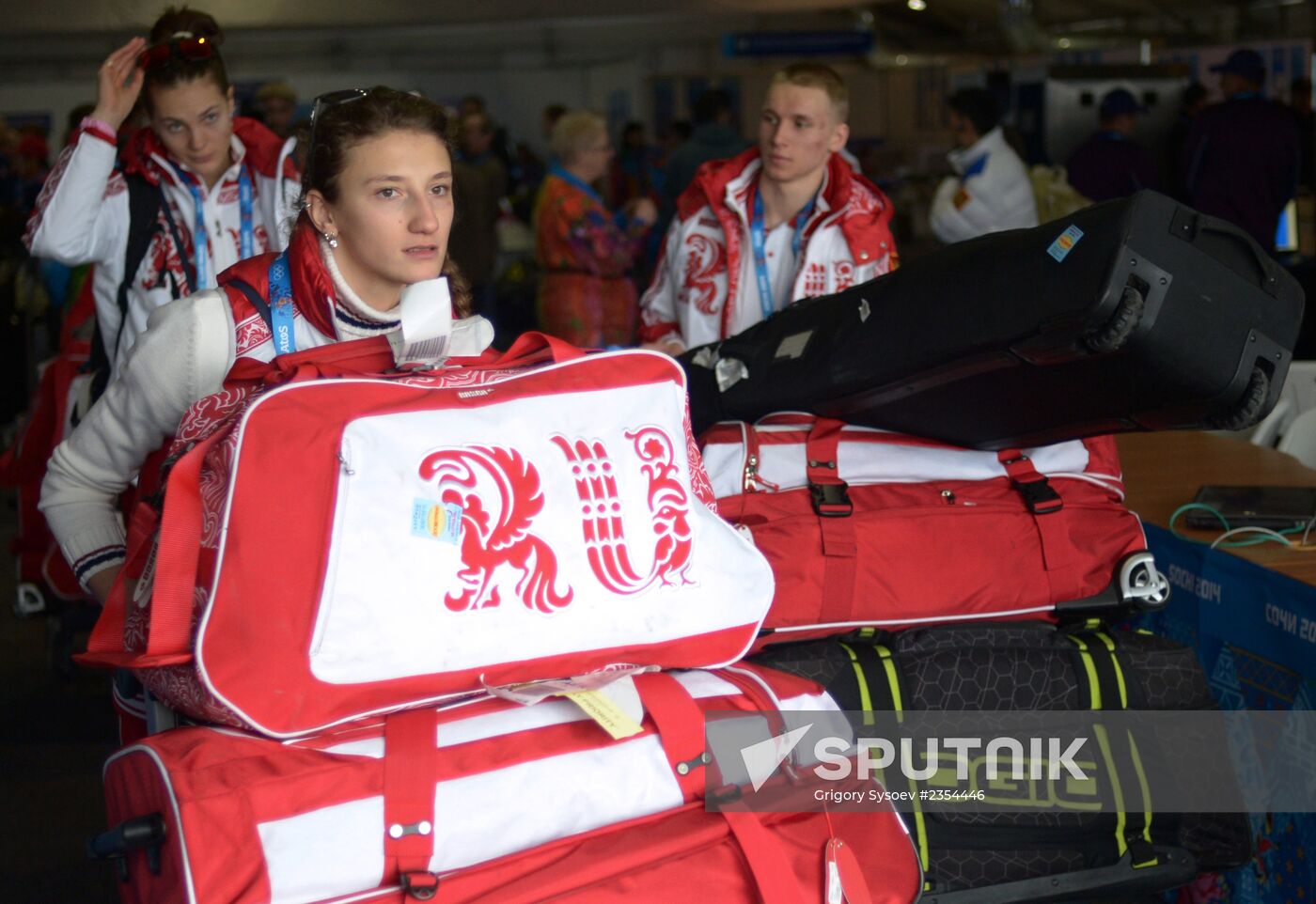 Athletes arrive in Olympic Village to participate in 2014 Games