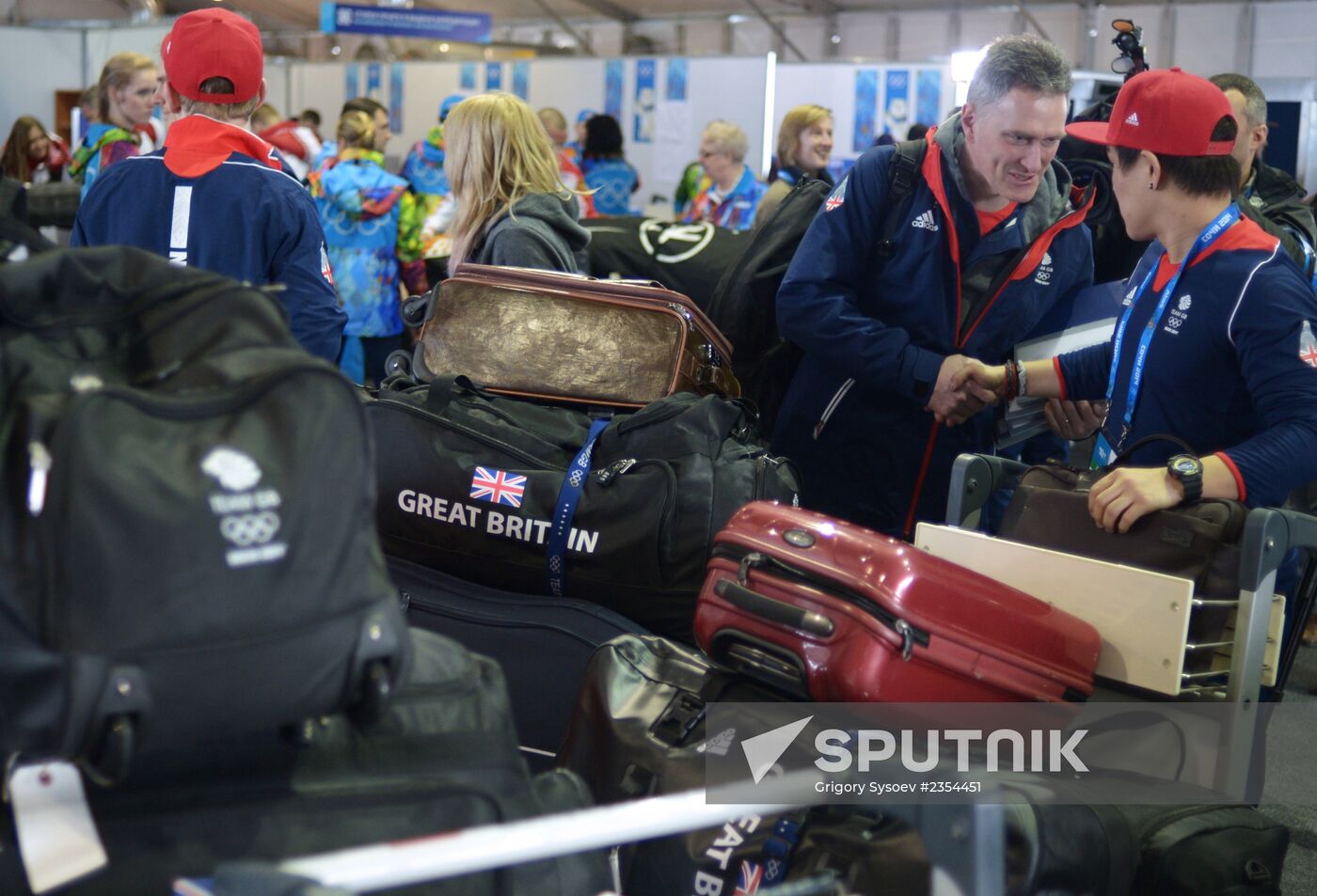 Athletes arrive in Olympic Village to participate in 2014 Games