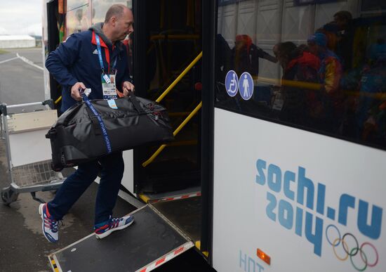 Athletes arrive in Olympic Village to participate in 2014 Games