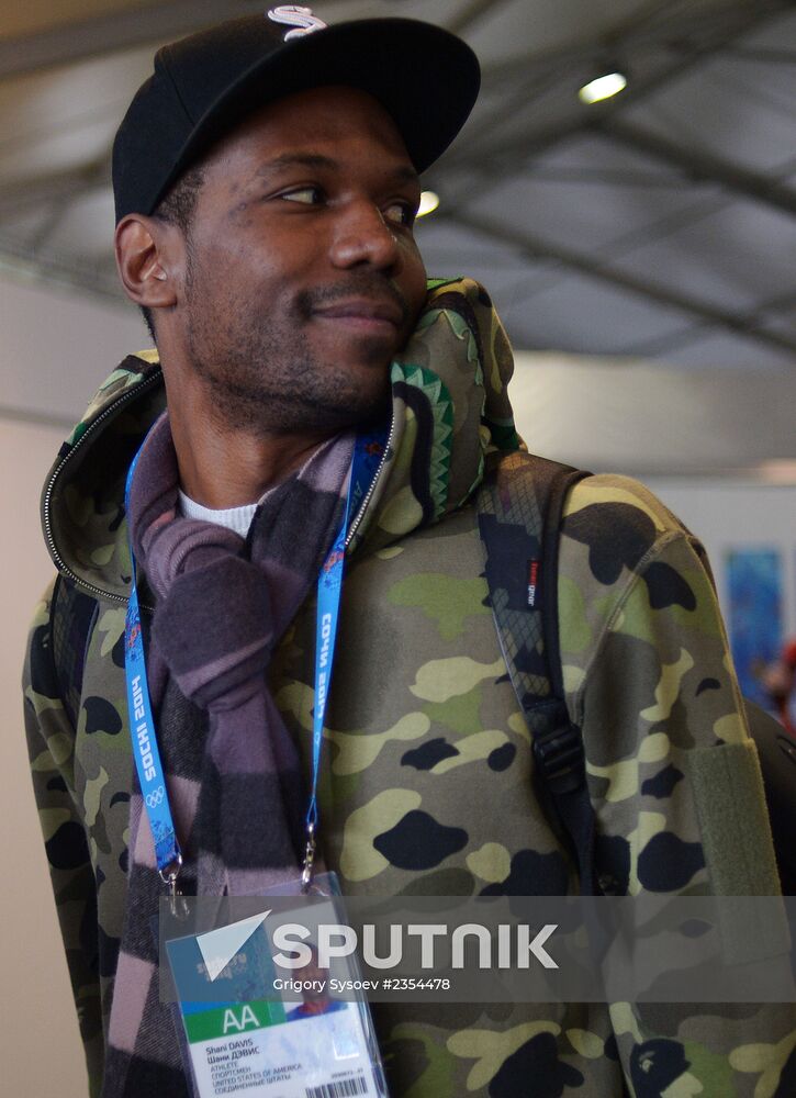 Athletes arrive in Olympic Village to participate in 2014 Games