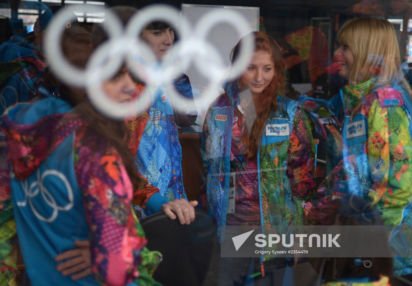 Athletes arrive in Olympic Village to participate in 2014 Games