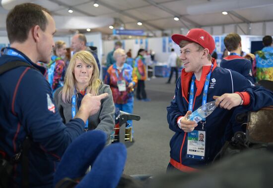 Athletes arrive in Olympic Village to participate in 2014 Games